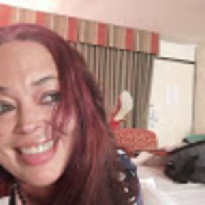 Meet your Posher, Leslee